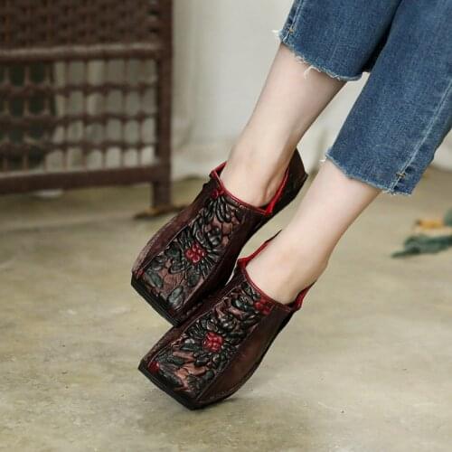 Tyawkiho Leather Pumps