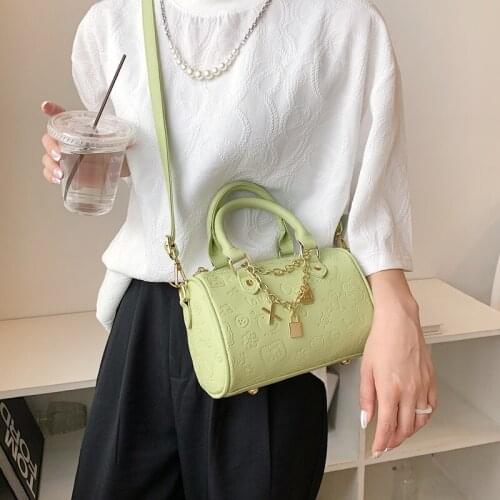 Fashion Chains Crossbody Bag For Women 2021 Vintage Boston Shape Womens Handbag Casual Women Shoulder Bag Purse Simple Totes
