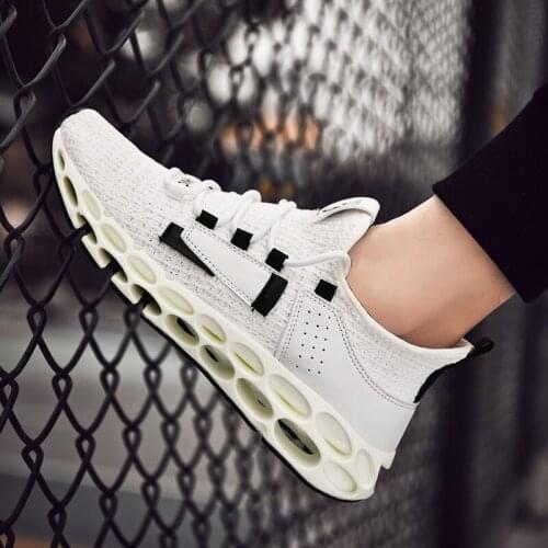 Slip on shoe sandalias mens hombre mens new zapatos Men casual blade running Light 2020 safety sports sneaker sport shoes man