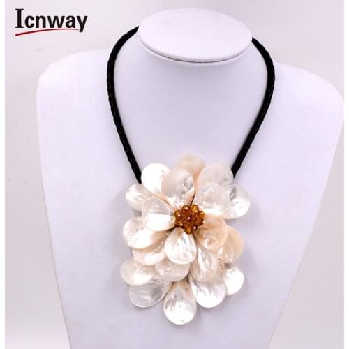 Natural 3layer 40mm white seashell flowers gp clasp 18inches necklace FreeShipping Wholesale