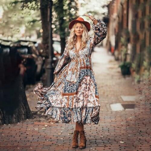 BOHO Spring Bohemian Long Dress Long Sleeve Vintage Ethnic Maxi Dress Chiffon Runway Dress Floral Printing Irregular Retro Dress
