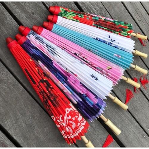 30pcs Chinese Craft Oil Paper Umbrella Wooden Handle Silk Cloth Parasol Rainproof Dance Umbrellas Wedding Decoration SN1058