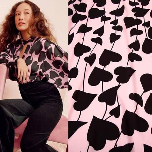 100x150cm Fashion Week Black Heart Print Charmeuse Imitate Double Crepe Fabric for Woman Blouse Summer Dress Pajama DIY Sewing