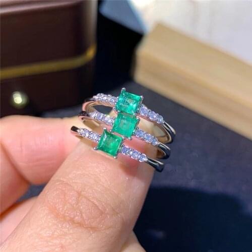 Natural emerald ring 925 silver ladies ring luxurious atmosphere dignified and elegant