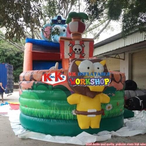 Customized cheap PVC Tarpaulin Classical Inflatable pirate Bounce House with slide
