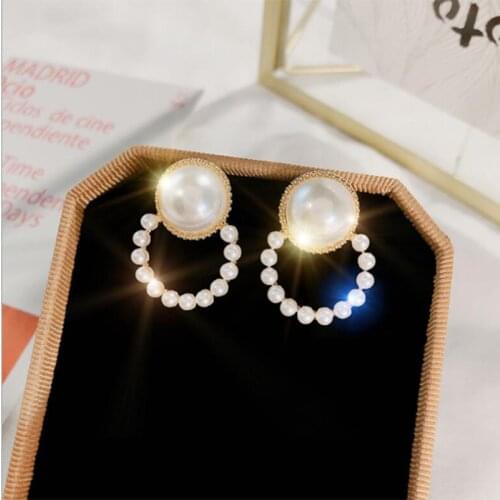 Womens Elegant White Imitation Pearl Round Earrings Girls Birthday Party Pearl Circle Round Earrings Wedding Engagement Jewelry