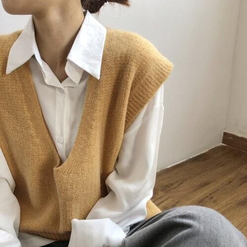 904 Spring Knitted Vest Women Fashion Loose Simple Casual Elegant Sleeveless V-Neck Pullover Korean Female Clothes Soft Tank Top