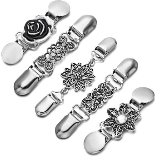 1pc Carved Flower Cardigan Clip Clasps Pins Sweater Shawl Clips Keeper Collar Duck-mouth Clips Holder Button Garters Accessories