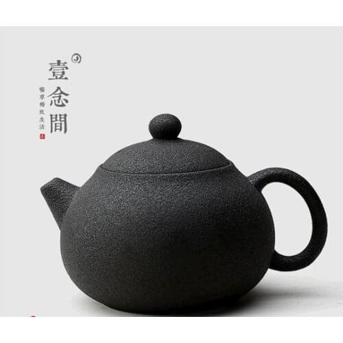 Black pottery clay teapot ceramic Japanese kung fu tea single pot handmade rough pottery bonus 2 mouth cup