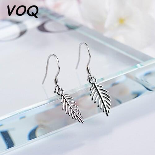 VOQ 925 Sterling Silver Leaf Earrings Simple Ear Hook Pendant Earrings Womens Wedding Fashion Jewelry Gift