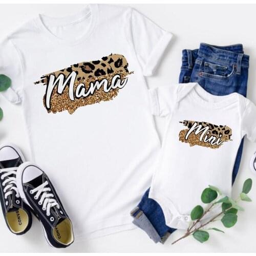 Family Look Mother Daughter T-shirts Summer Family Matching Outfits Baby Mommy and Me Tee-shirt Clothes Woman Girls Cotton Tops