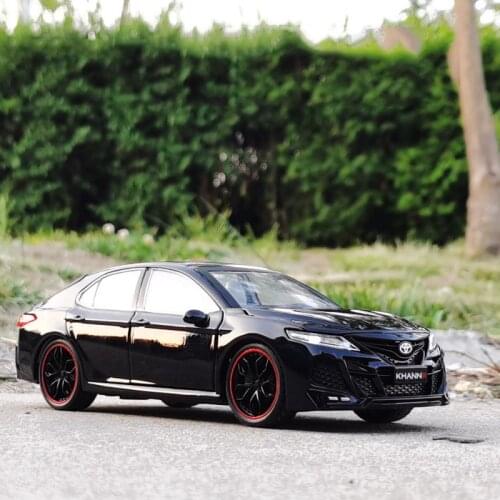 Diecast 1:24 Scale TOYOTA Camry Alloy Car Model Die-cast Metal Pull Back Sound and light Car Decoration Collection Boy Toy Gift