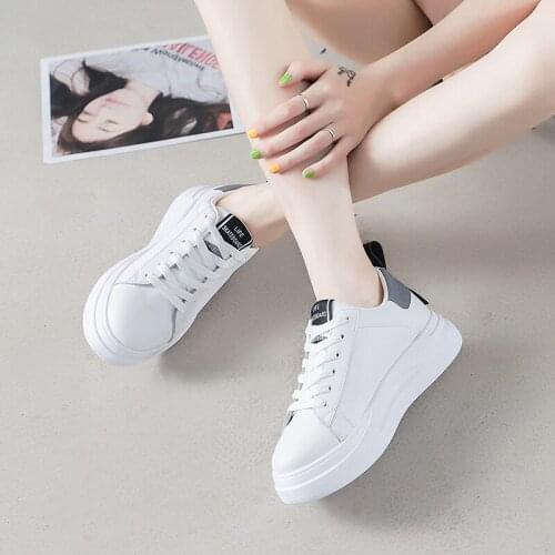 White sneakers 2020 new fashion ladies flat shoes ladies vulcanized breathable shoes casual shock absorption women shoes U20-26