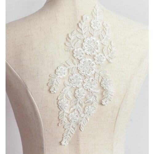 2Pcs 30.5X 14cm Ivory Handmade 3D flowers pearl embroidered lace flower bridal lace headdress material diy applique