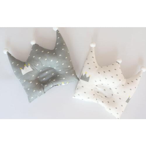 Anti Flat Head Baby Pillow For Newborns Nodic Baby Room Decoration Cute Crown Kids Pillow Cushion For Cot Baby Bedding Accessory