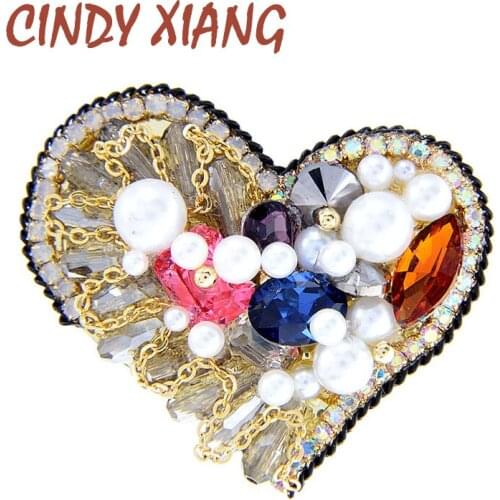 CINDY XIANG New Heart Design Hand-made Brooches For Women Multi-color Rhinestone Fashion Brooch Pin Shiny Crystal Pearls Pins
