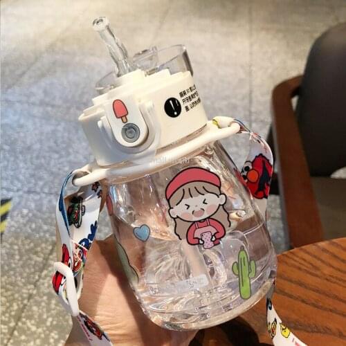 Cute water bottle for girls kawaii kids cool water bottle portable blender bottle straw bottle kawaii cup cup with lid and straw