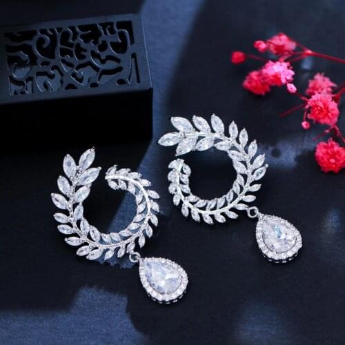 CWWZircon Elegant Olive Branch Water Drop Cubic Zirconia Earrings Fashion Bridal Wedding Party Costume Jewelry for Women CZ920