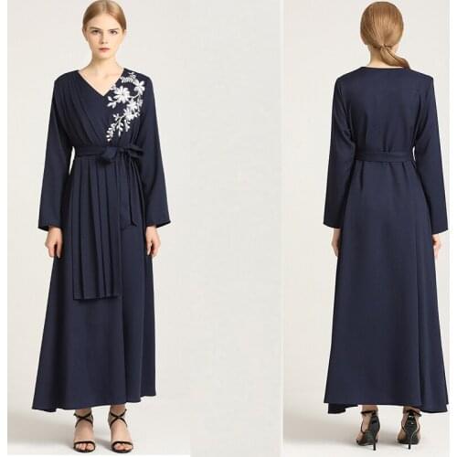 Women Arab Muslim Dress Satin Embroidery Long Sleeve Maxi Dress Abaya Dubai Turkey Robe Moroccan Caftan Elegant Islamic Clothing