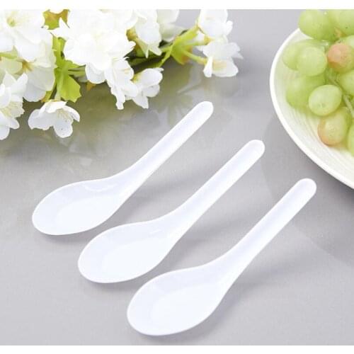 Asian Soup Spoons Saimin Ramen White Plastic Spoon Outdoor Disposable Spoons for Dining Food LX4287
