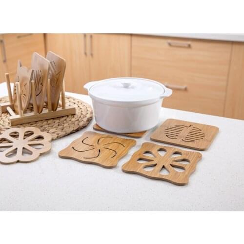 2 Pieces Kawaii Wooden Table Mat Cartoon Insulation Non-slipCreative Cute Pot Tea Coaster Bowl Mat Vintage Desktop Decoration