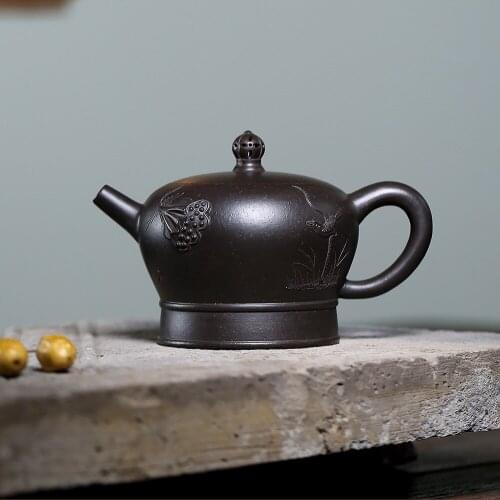 200cc Chinese Yixing Zisha Black Clay WujinNi Handmade Chanlian Teapot by Lu Xiaowei
