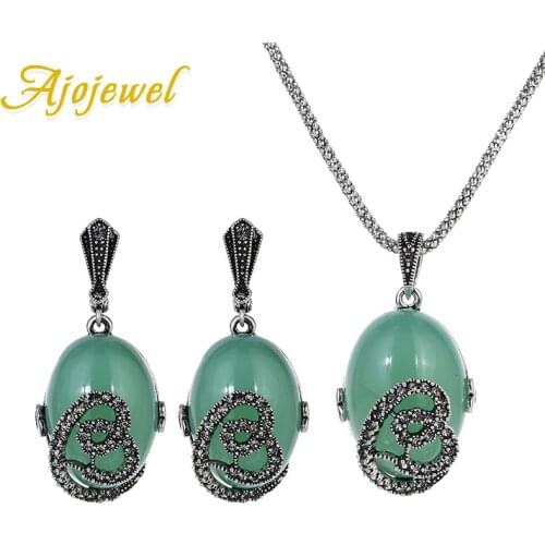 Ajojewel High Quality Rhinestones Love Heart Women Jewelry Set Green Stone Ladies Earring And Necklace Sets Vintage