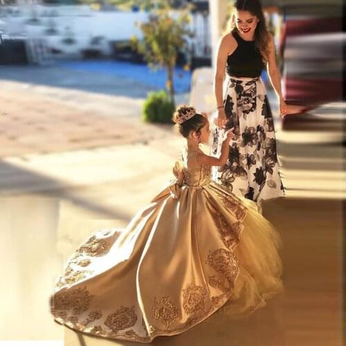 2020 Lace Applique Satin First Communion Dresses Kids Evening Ball Gown Bow Back Girls Pageant Dress Jewel Flower Girl Dresses