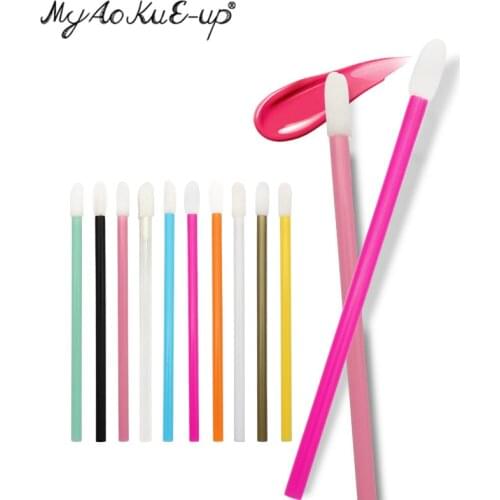 Disposable 50pcs Lip Brushes Colored Make Up Brush Cosmetic Lipstick Mascara Gloss Wand Tool Portable Lip Brushes Makeup Brushes