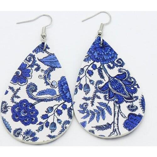 2pairs Teardrop Flower Leaves PU Leather printing pendant Earrings Leaf Petal Drop Earrings Valentines Day Gift For Women Girls