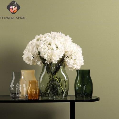 Light Luxury INS Wind Transparent Glass Vase Creative Body Art Model Room Bedroom Nordic Glass Vase Transparent Craft Decoration