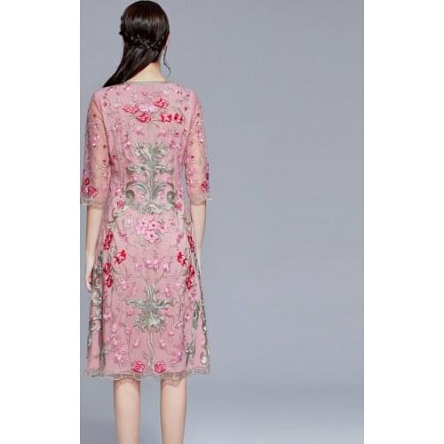 Bodycon Runway Fashion Pink Women High Quality Half Sleeve Flower Embroidery Long Party Holiday Plus Size Dress
