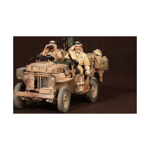 1/35 Resin Model Building Kit Figure British Crew (No Car)