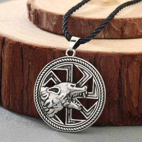 QIAMNI Slavic Wolf Totem Amulet Necklace Pendant Charm Vintage Mens Valknut Collars Rune Animal Norse Viking Talisman Jewelry