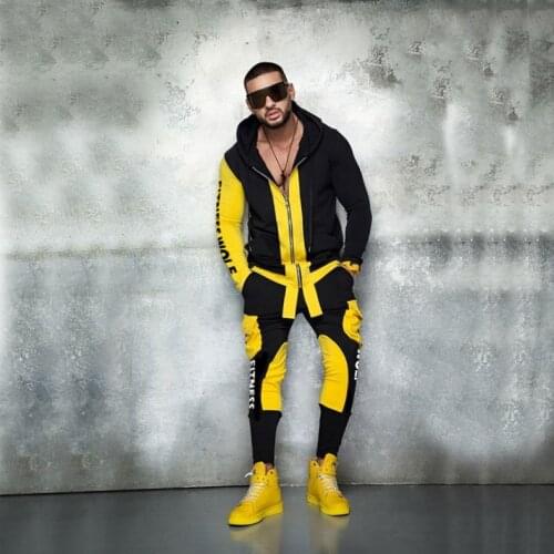 2020 New Sports And Leisure Suit Mens Contrast Fitness Suit, Bodysuit And Trousers Mens 2pc Sets Men Tracksuit Cotton Hip Hop