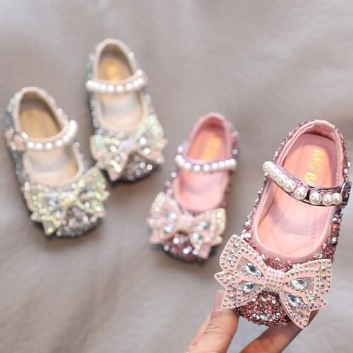 Spring Autumn Girls Fluffly Shoes Butterfly Crystal Snow Shoes Bling Princess Shoes Slip on Mary Janes Shoes Pearls Child Flats