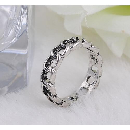 Retro Style Zinc Alloy Ring Chain Shape Vintage Charm Ring for Women and Men Party