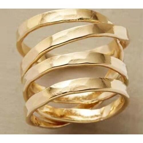 Twist Pattern Tortile Ring Punk Style Personal Jewelry Hip Hop Singer Finger Accessories For Woman Hand Embellish Golden Color