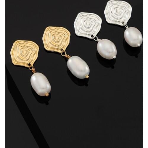 Jaeeyin 2021 Fashion Natural Irregular Freshwater Pearl Stud Earrings Semi-precious Baroque Wave Pattern New Arrivals Gold Color