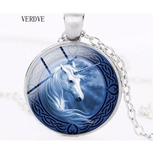 High quality fashion cute unicorn accessories pendant necklace 2018 new Christmas gift dog glass crystal pendant necklace