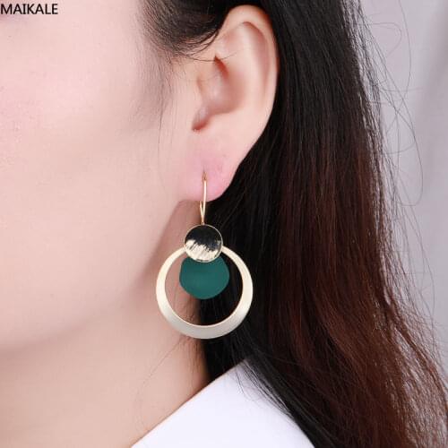 MAIKALE Fashion Design Round Circle Drop Earrings Irregular Metal Sequins Clip on Earrings for Women Office Lady Party Jewelry