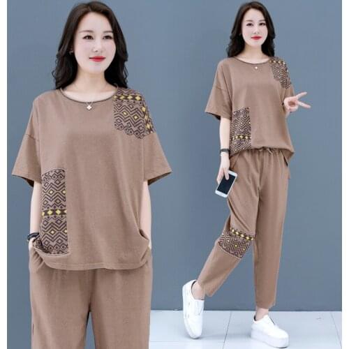 Summer 2021 New Fashion Large Size Suit Female Round Neck Printed T-Shirt+Elastic Waist Nine-Point Sports Pants Two-Piece Woman