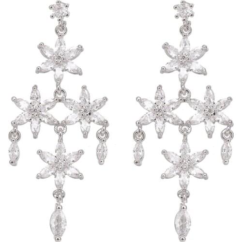 Bettyue New Arrival Flower Modelling Noble Earring For Female Fashion AAA Zirconia Decoration Popular Banquet Gift