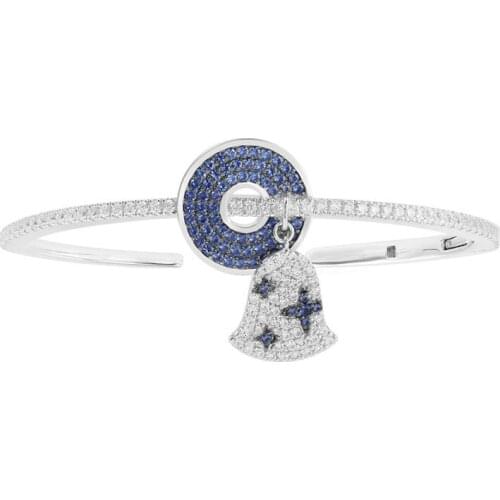 Xin JIU NAI White Bracelets