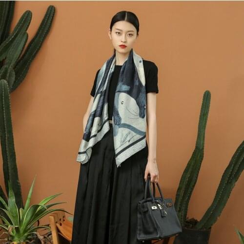 Fashionable New Style Womens Silk Scarf Large Square Scarf Retro Elegant Silk Scarf Sunscreen Shawl