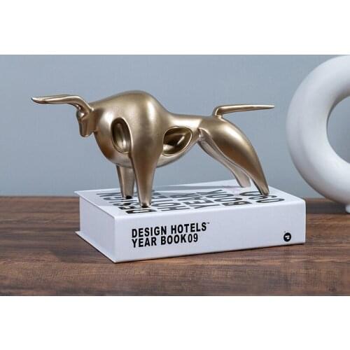 Resin Golden Calf Statue Modern Abstract Animal Figurines Nordic Bull Sculpture Home Office Desktop Crafts TV Cabinet Decoration