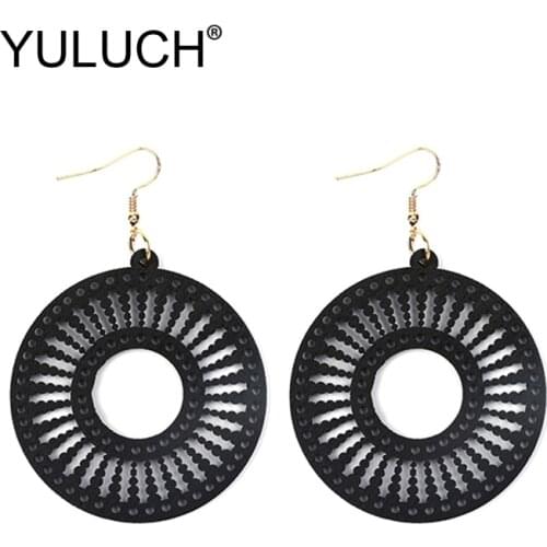 YULUCH Pop Women Round Dangle Earrings 2019 Fashion Jewelry Ethnic African Black Red Hollow Wood Pendant Earrings For Lady Party