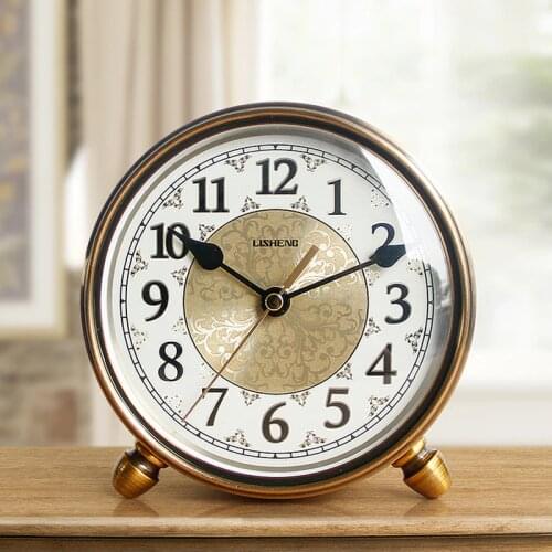 Retro Silent Simple Fashion Clock Metal Living Room Office Old Desk Clock Antique Decor Small Horloge Desk Clock BY50DC