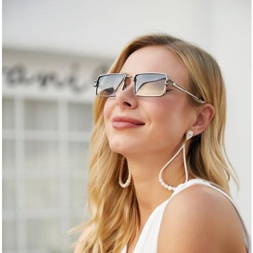 Fashion small box sunglasses female four-leaf clover pattern personality trendy sunglasses men glasses European and America