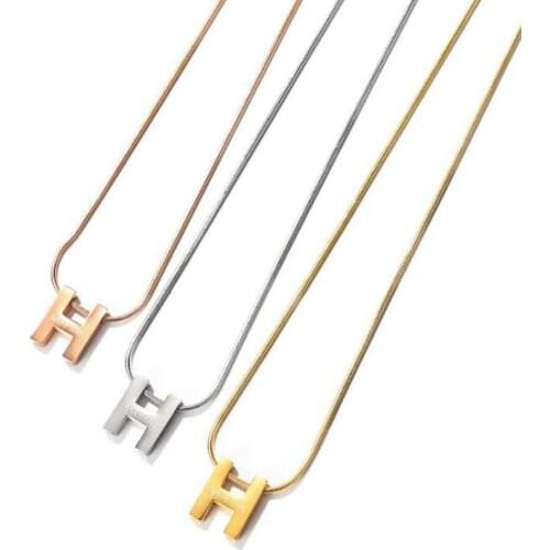 Stainless Steel Women Rose Gold Initials H Letter Pendant Necklace Jewelry Minimalism Letter H Necklaces with Snake Chain